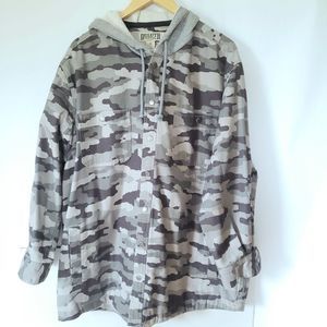 Duluth Trading Co NWOT Camo Jacket With Hood Size XL.